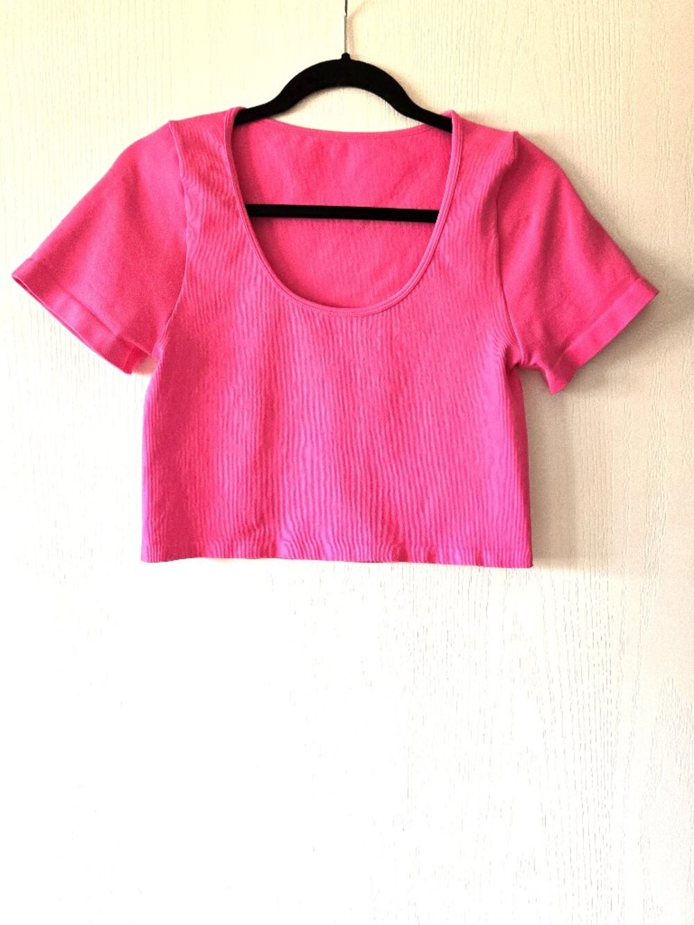 OQQ Cropped Short Sleeved Sports Shirt  NWOT